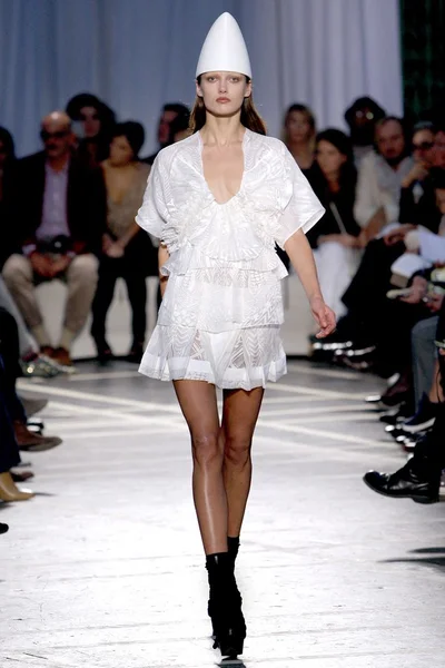 Look 44